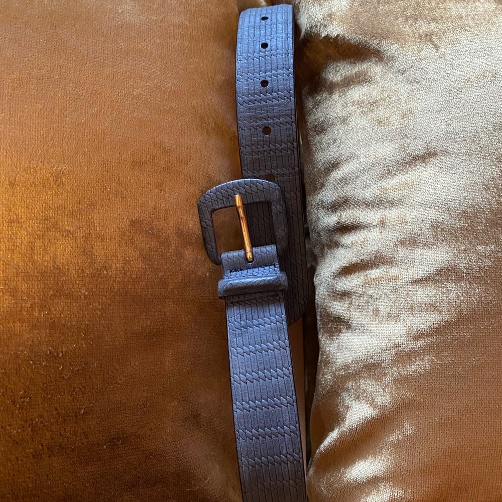 Women’s Classic Giorgio Armani Blue/Gray Textured Belt